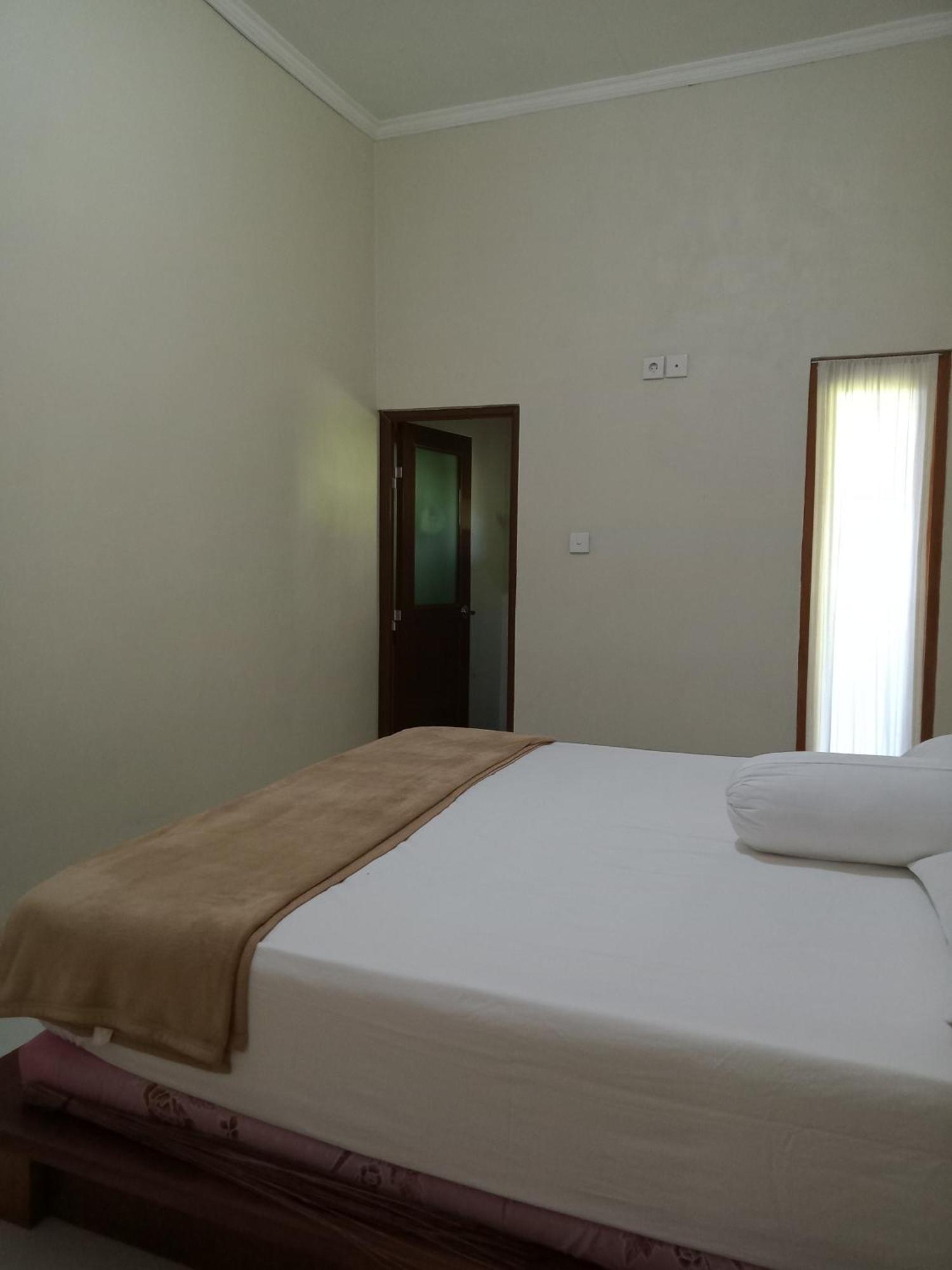 Apartment Umah Kampung Bendul