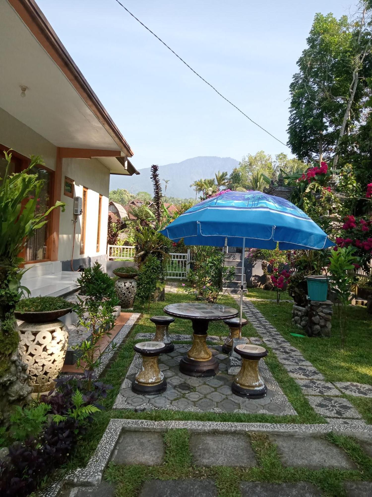 Apartment Umah Kampung Bendul Penebel